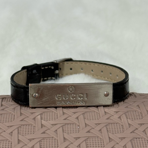Gucci upcycled Black Leather Bracelet - Picture 3 of 3